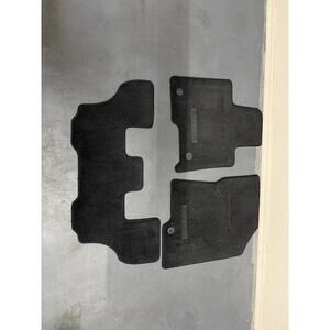 2021-2024 Kia Sorento Floor Mats R5F14-AC000 Kia OEM FRONT & 3RD ROW ONLY